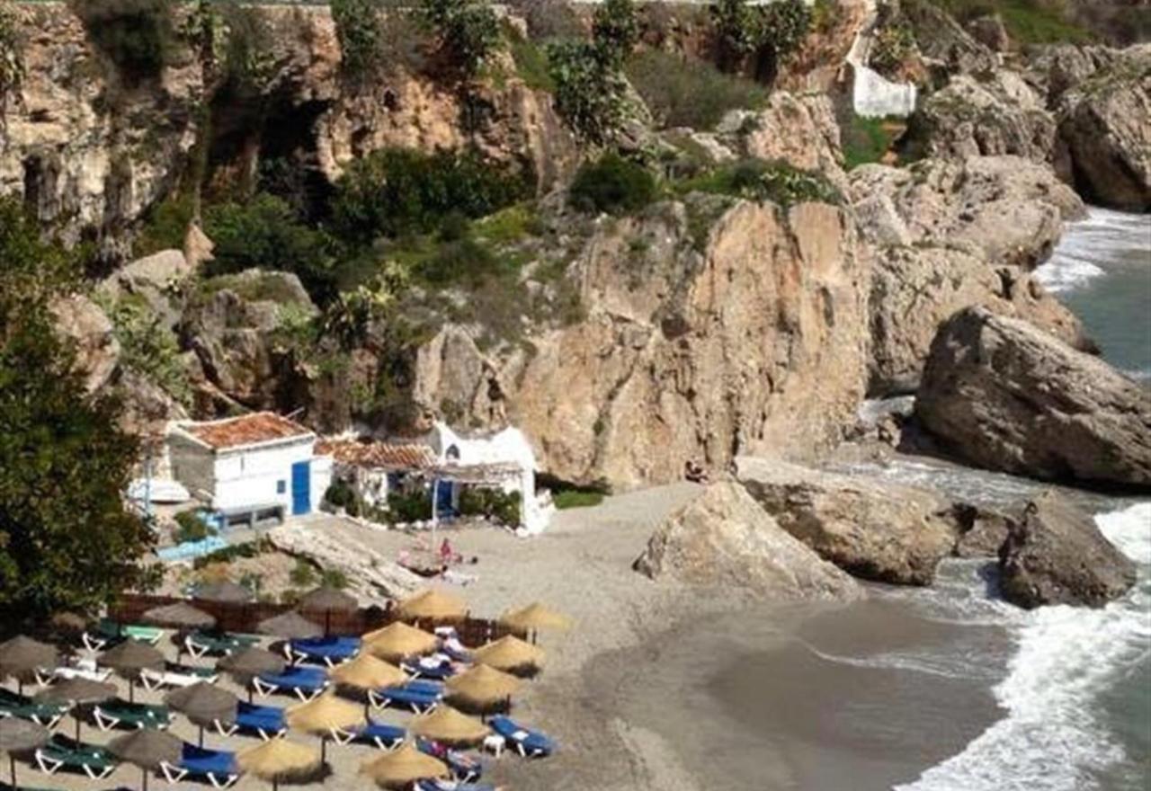 Valparaiso - Burriana Beach Nerja Exterior photo